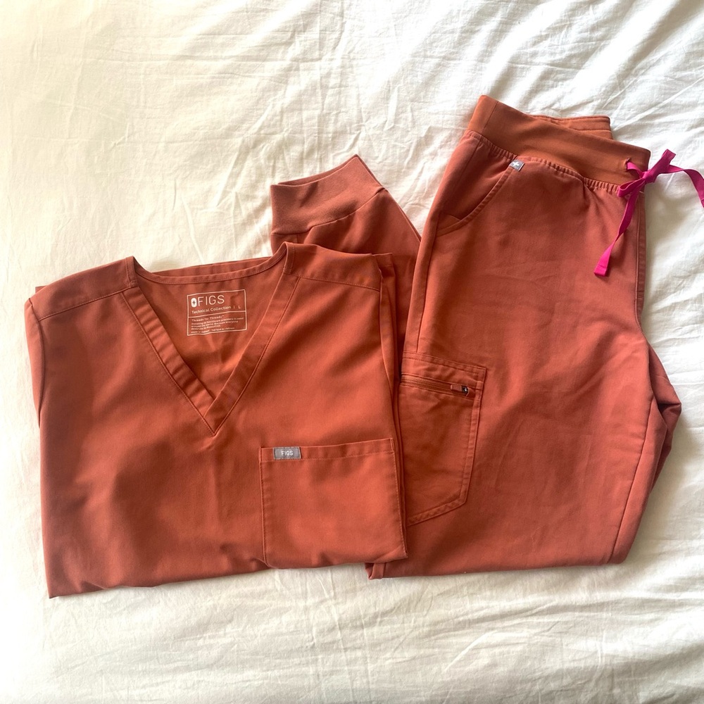 Limited Edition FIGS scrubs Terracotta